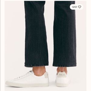 Veja ‘Esplar’ Sneaker in White